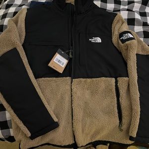 NWT North Face Unisex Denali Sherpa Jacket